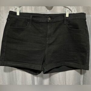 Old Navy WOW mid-rise Black Denim Shorts (1)